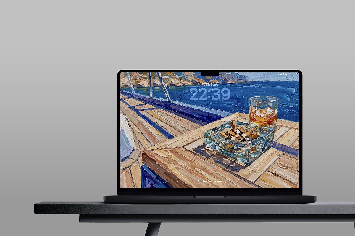 Deck Ashtray on a MacBook